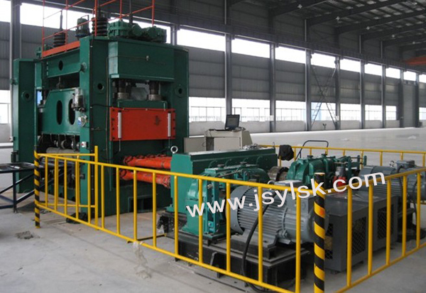 四(si)重式校平(ping)機