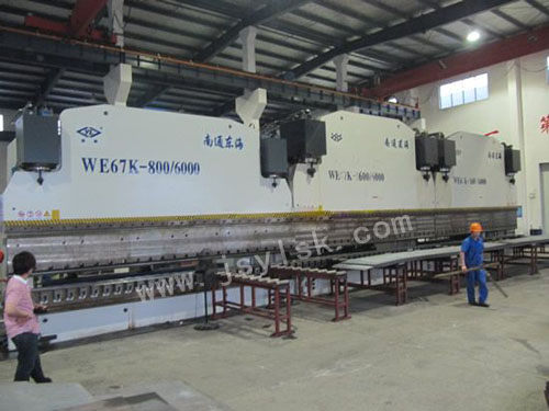 WE67K-800/6000多機(jī)聯動折彎機