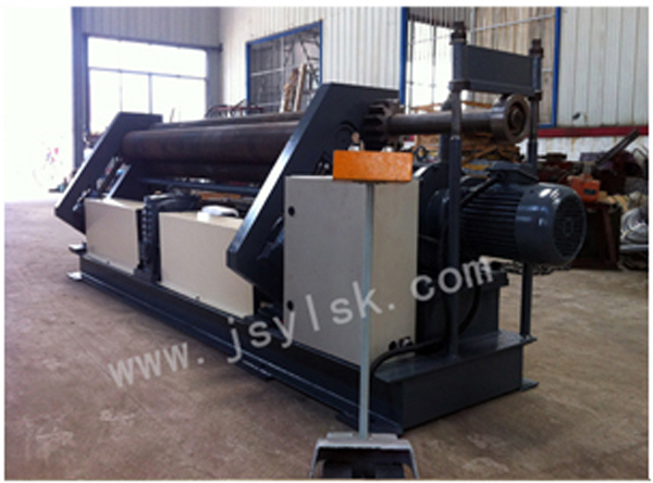 機械(xiè)三輥非(fei)對稱式(shi)卷闆機(ji)