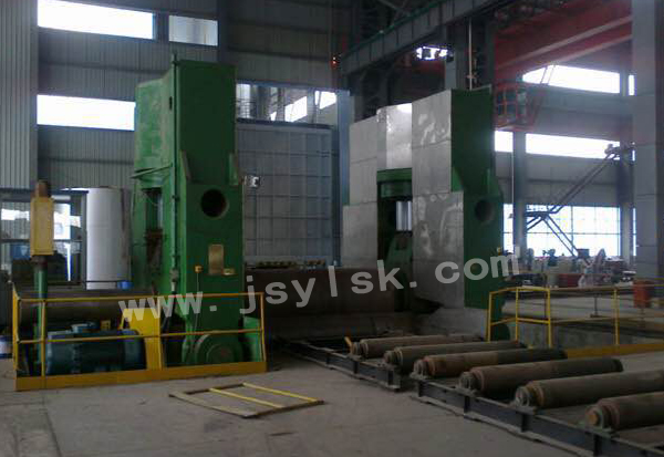 大型上輥(gǔn)萬能式卷闆機(ji)