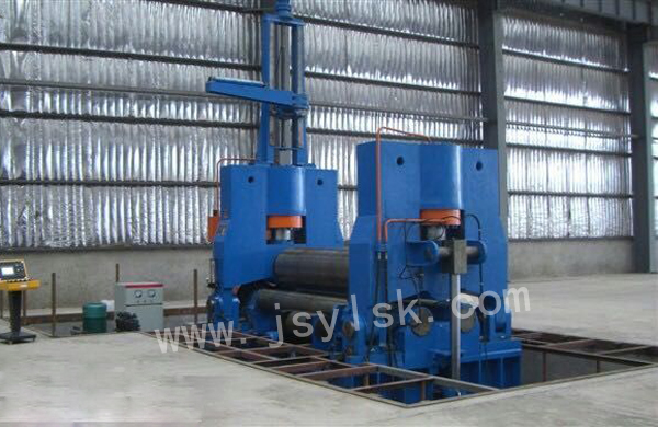 大型上輥(gun)萬能式卷闆機(ji)