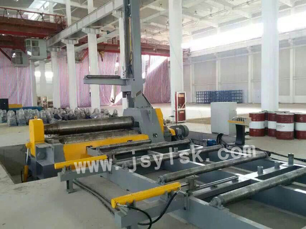 四(si)輥卷闆機(jī)