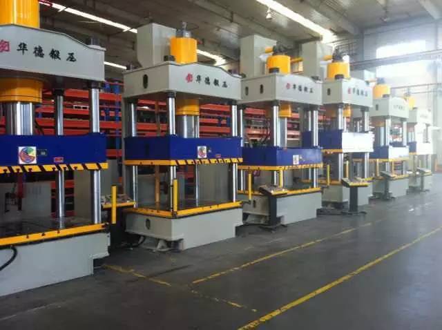 四(sì)柱液壓(ya)機