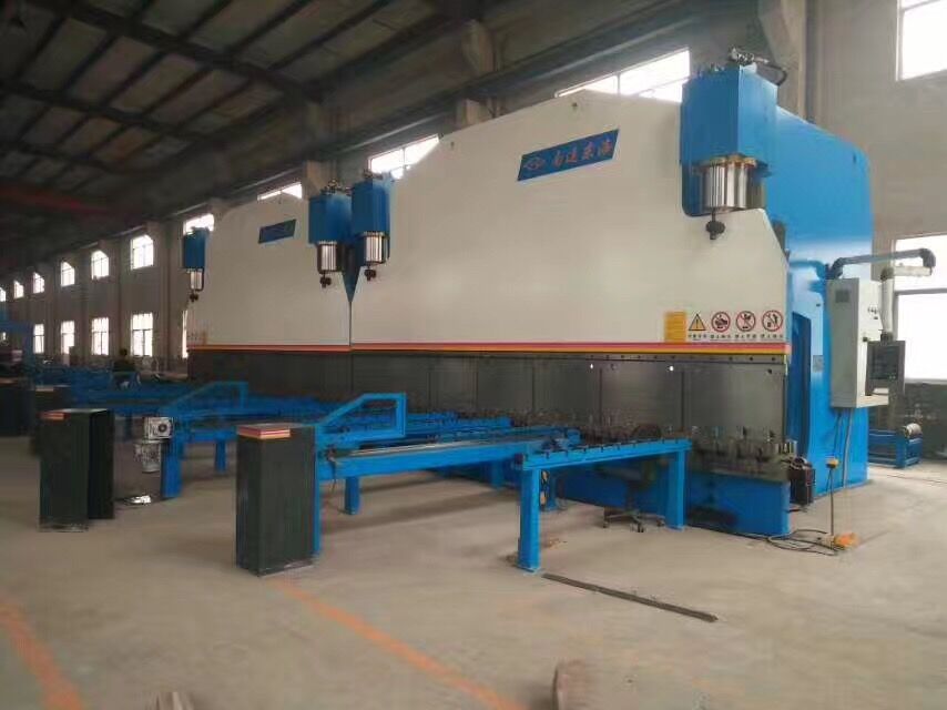 南通東海機床集(jí)團制管/鐵塔專用(yong)設備