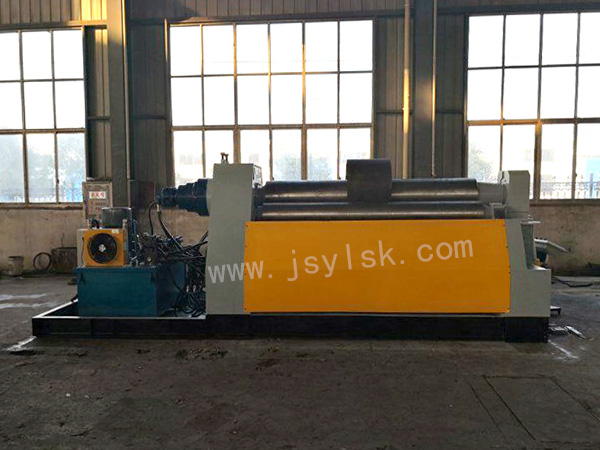 四(si)輥卷闆(pan)機