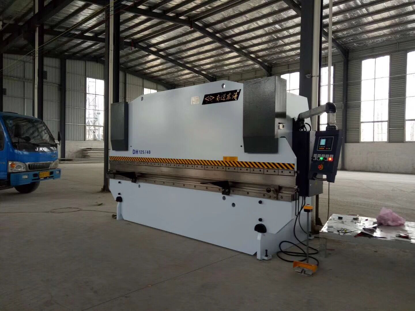 東海折彎(wān)機