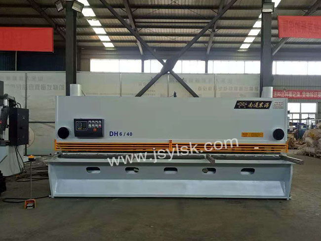 QC11Y-6*4000液壓剪闆機