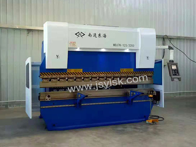 WE67K-125/3200數控折(she)彎機
