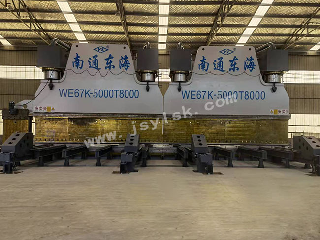 WE67K-1200/12000大(da)型數控(kòng)折彎機(ji)