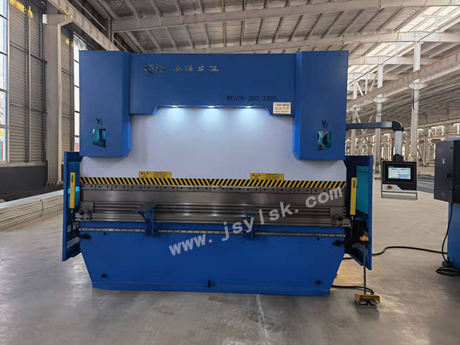 WE67K-200/3200數控折(she)彎機