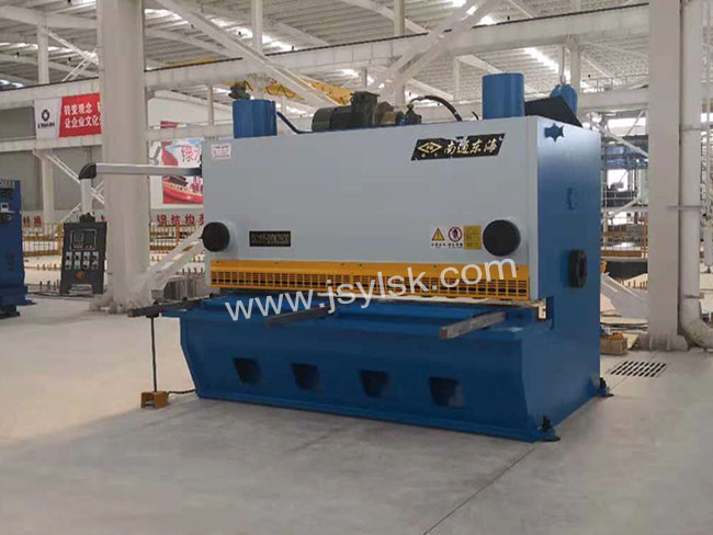 QC11Y-20*2500液壓(ya)剪闆機(ji)